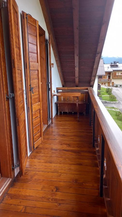 Deliziosa Mansarda Con Vista Dolomiti Apartment San Vito di Cadore Luaran gambar