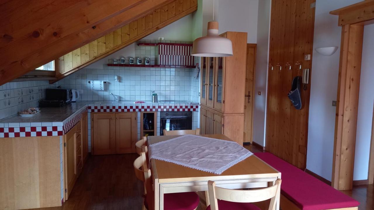 Deliziosa Mansarda Con Vista Dolomiti Apartment San Vito di Cadore Luaran gambar