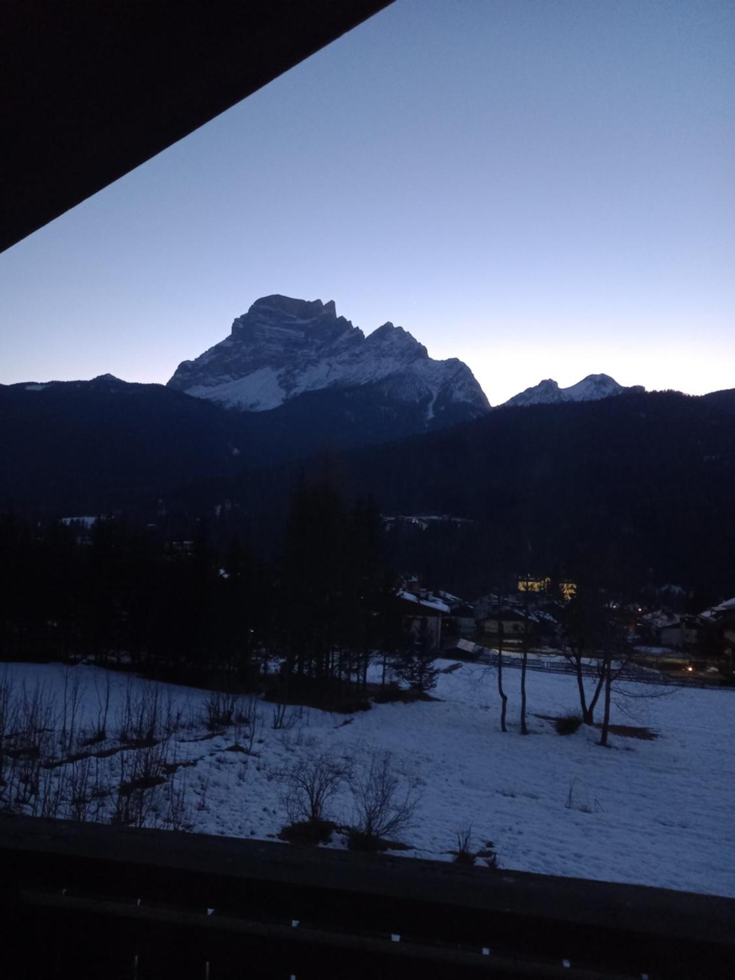 Deliziosa Mansarda Con Vista Dolomiti Apartment San Vito di Cadore Luaran gambar